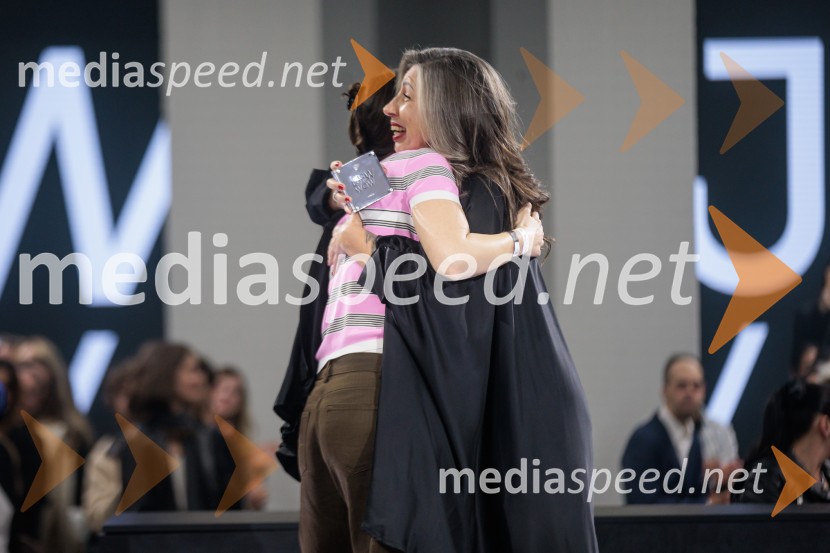 Ljubljanski teden mode 2025 zaključil s poklonom mladim talentom in modnim presežkom