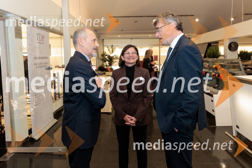 Začel se je mesec italijanske mode v Emporiumu