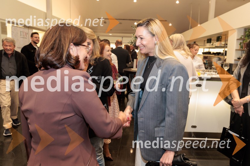 Začel se je mesec italijanske mode v Emporiumu