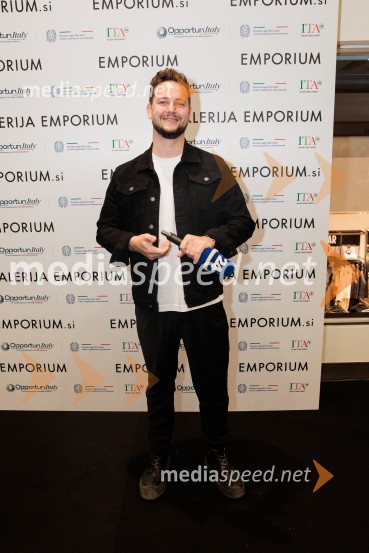 Začel se je mesec italijanske mode v Emporiumu