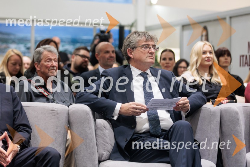 Začel se je mesec italijanske mode v Emporiumu