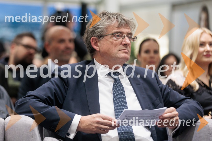 Začel se je mesec italijanske mode v Emporiumu