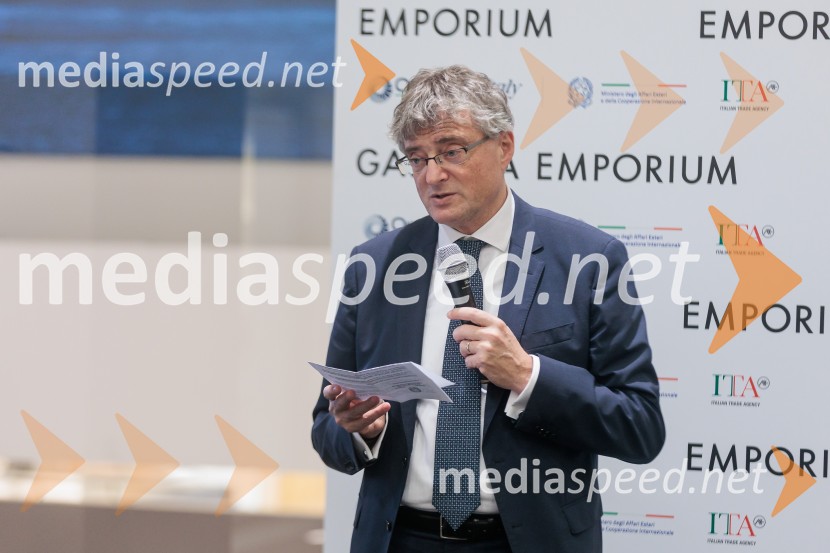 Začel se je mesec italijanske mode v Emporiumu