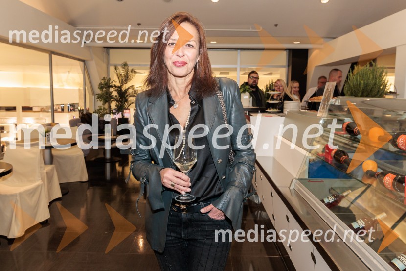 Začel se je mesec italijanske mode v Emporiumu