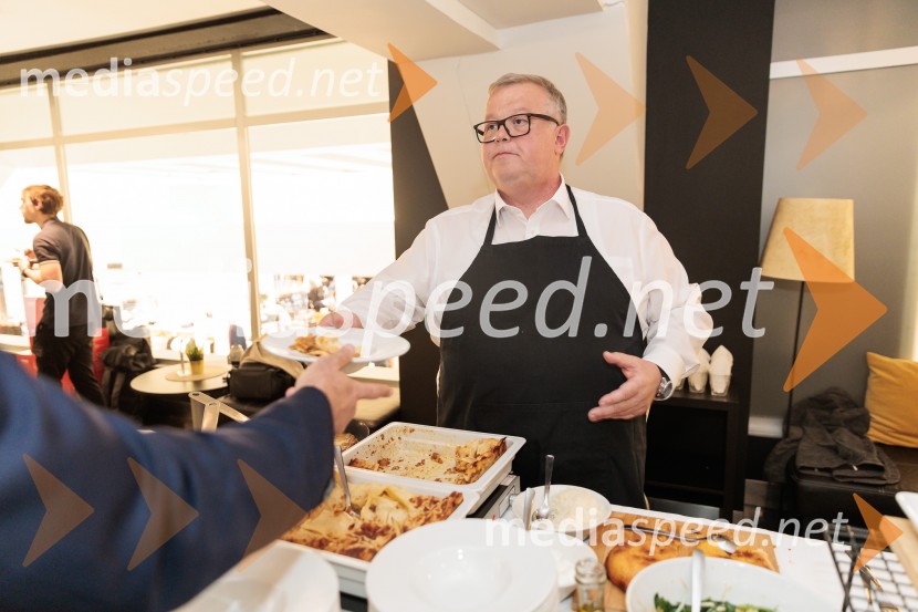 Začel se je mesec italijanske mode v Emporiumu