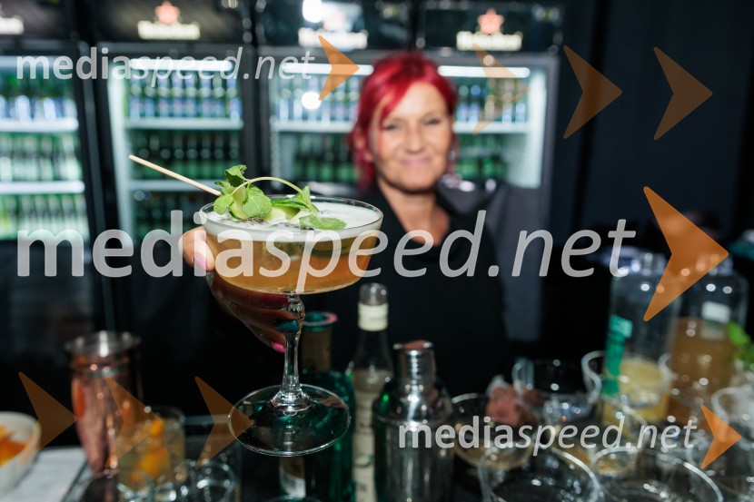 Fashion Week v drugi dan združil vizijo, energijo in vrhunsko oblikovanje