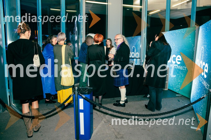 Fashion Week v drugi dan združil vizijo, energijo in vrhunsko oblikovanje