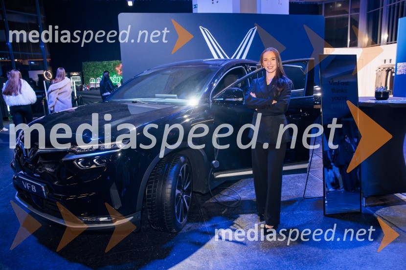 Fashion Week v drugi dan združil vizijo, energijo in vrhunsko oblikovanje