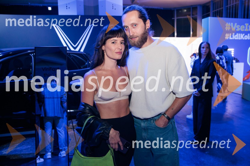 Fashion Week v drugi dan združil vizijo, energijo in vrhunsko oblikovanje