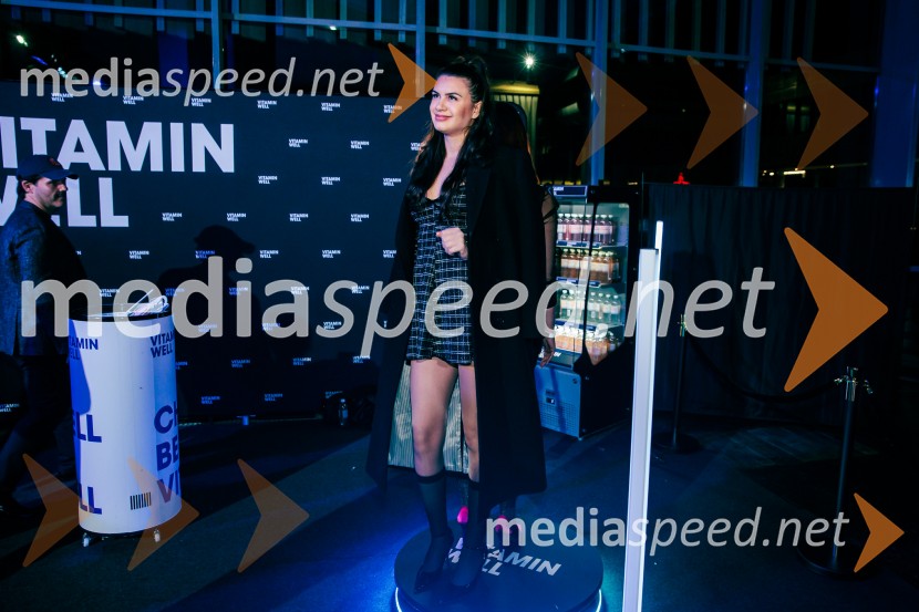 Fashion Week v drugi dan združil vizijo, energijo in vrhunsko oblikovanje