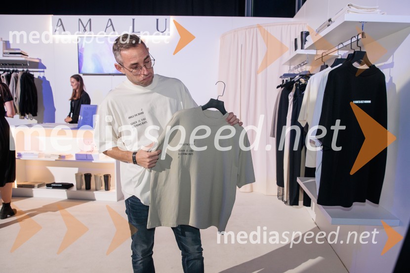 Fashion Week v drugi dan združil vizijo, energijo in vrhunsko oblikovanje