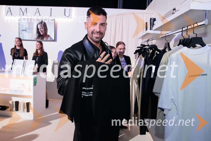 Fashion Week v drugi dan združil vizijo, energijo in vrhunsko oblikovanje