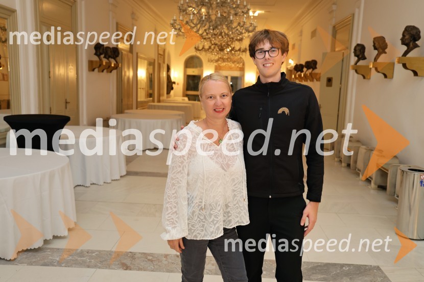  Jasmina Leskovar, SNG Maribor;  Luka LeskovarRadio and Juliet, jubilejna predstava ob 20. obletnici premiere