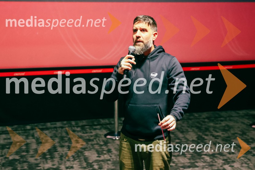  Žiga  Gombač, pisatelj in pesnik, avtor stripa CukrarnaSpringsteen: Reši me od nikoder, film o resnici, pogumu in glasbi