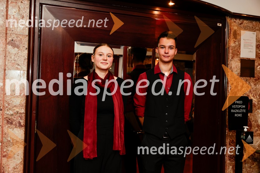 Pu, otroška premiera v Prešernovem gledališču Kranj