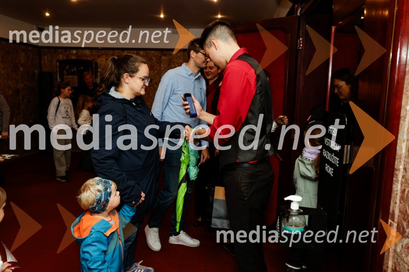 Pu, otroška premiera v Prešernovem gledališču Kranj