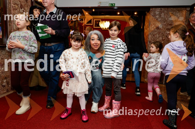 Pu, otroška premiera v Prešernovem gledališču Kranj