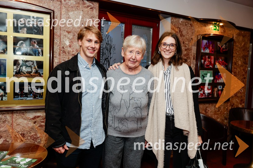 Pu, otroška premiera v Prešernovem gledališču Kranj