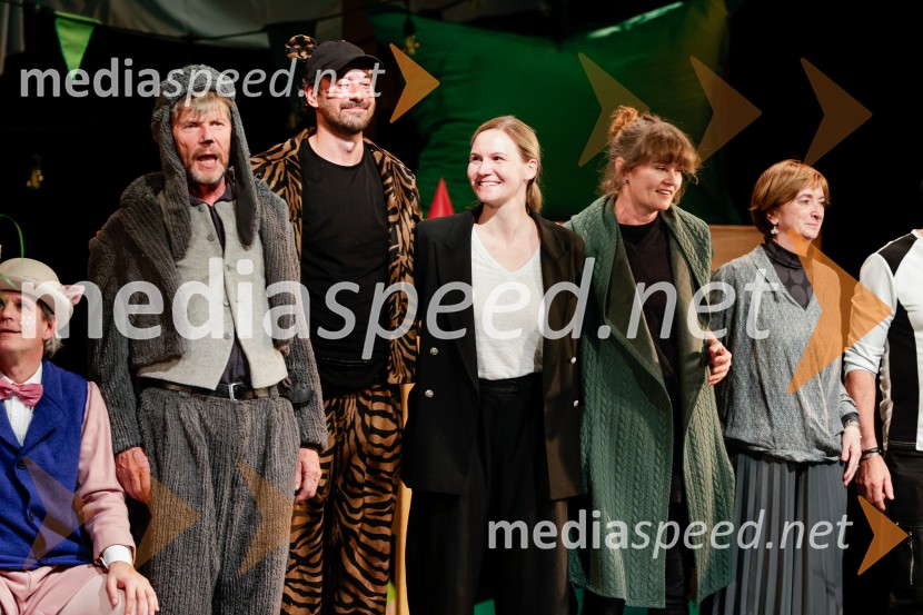  Aljoša Ternovšek, igralec;  Borut  Veselko, igralec;  Miha Rodman, igralec;  Maša Pelko, režiserka;  ... ;  Maja Cerar, lektoricaPu, otroška premiera v Prešernovem gledališču Kranj