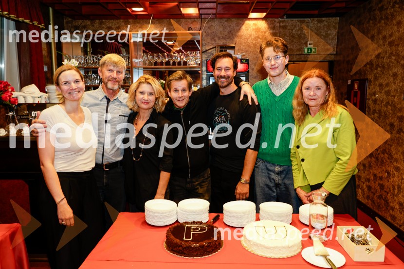  Maša Pelko, režiserka;  Borut  Veselko, igralec;  Vesna Pernarčič, igralka;  Aljoša Ternovšek, igralec;  Miha Rodman, igralec;  Peter Alojz Marn;  Vesna  Jevnikar, igralkaPu, otroška premiera v Prešernovem gledališču Kranj