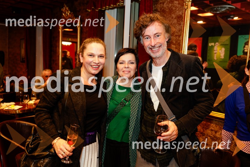  ... ;  Vesna Slapar, igralka;  Uroš Rakovec, glasbenikPu, otroška premiera v Prešernovem gledališču Kranj