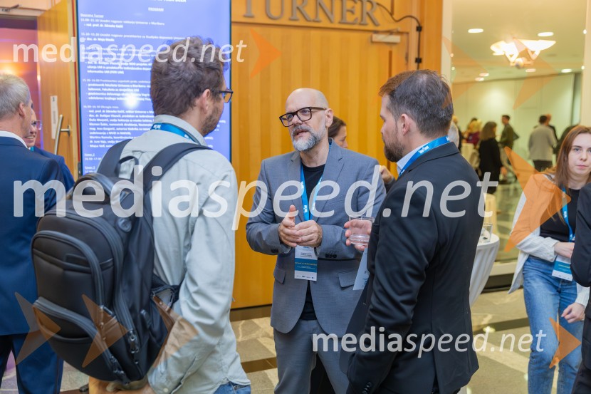 Povežimo se v znanju, Univerza v Mariboru