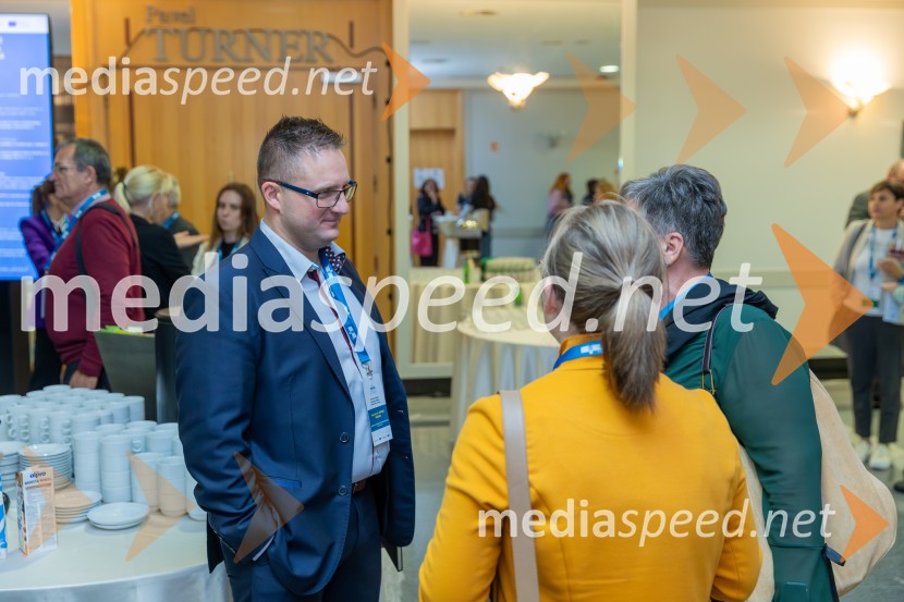 Povežimo se v znanju, Univerza v Mariboru