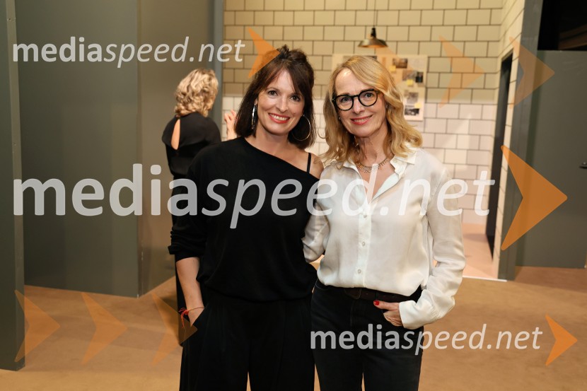  Ana Horvat Dolinar, igralka;  Bernarda Oman, igralkaPokojnik, premiera komedije v MGL Ljubljana