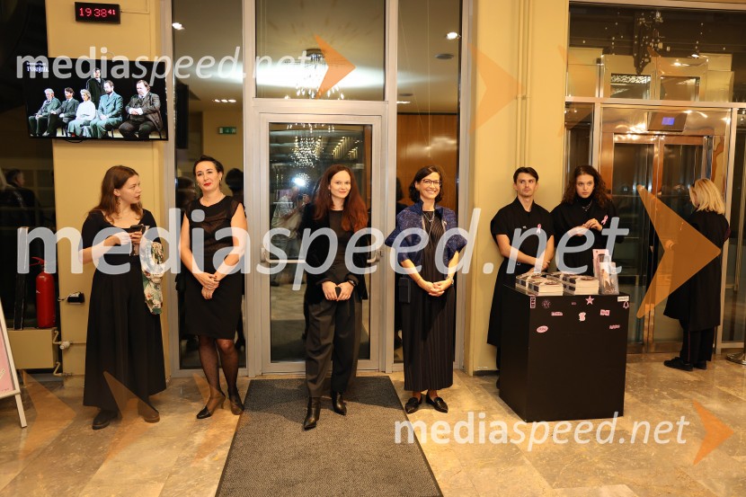 Pokojnik, premiera komedije v MGL Ljubljana