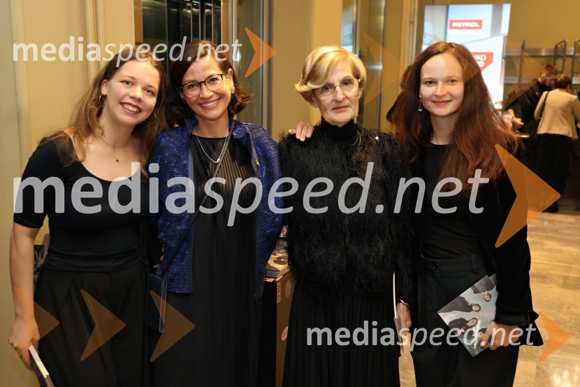  ... ;  Simona  Belle, služba za stike z javnostmi MGL;  Mojca Kreft, dramaturginja in teatrologinja;  Katarina Koprivnikar, marketing MGLPokojnik, premiera komedije v MGL Ljubljana