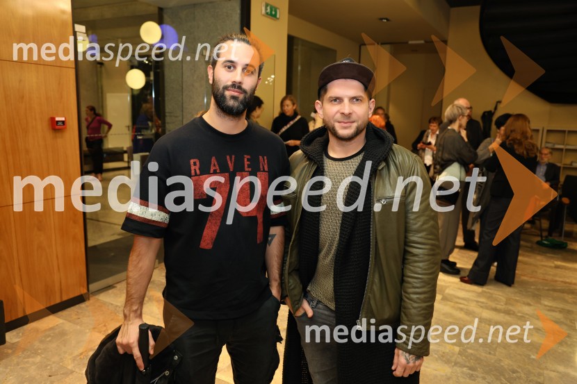  Luka Švigelj;  Klemen Bunderla, radijski voditelj, radio AktualPokojnik, premiera komedije v MGL Ljubljana