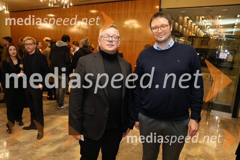  Robert Waltl, direktor, Mini teater;  ... Pokojnik, premiera komedije v MGL Ljubljana