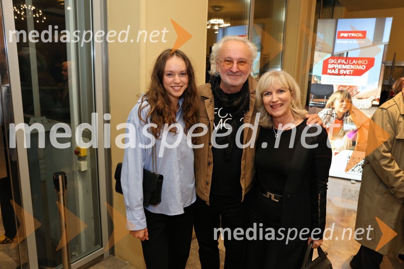  Dražen Štader;  Uma Štader, igralka;  ... Pokojnik, premiera komedije v MGL Ljubljana