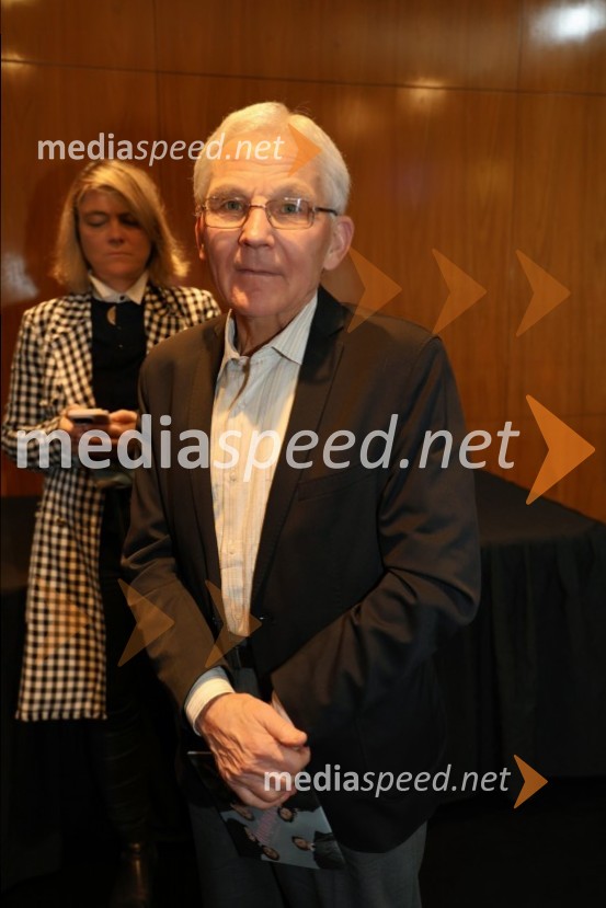 Pokojnik, premiera komedije v MGL Ljubljana