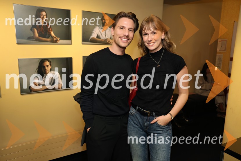  Marko Subotic;  Melani Mekicar, radijska in televizijska voditeljicaPokojnik, premiera komedije v MGL Ljubljana