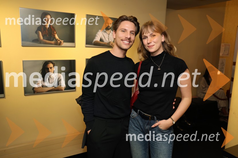  Melani Mekicar, radijska in televizijska voditeljica;  Marko SuboticPokojnik, premiera komedije v MGL Ljubljana