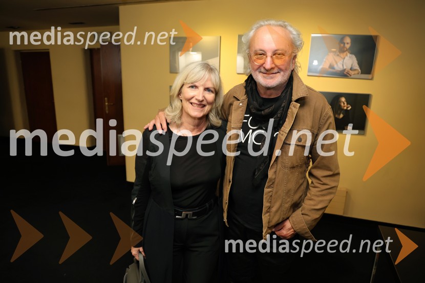  ... ;  Dražen ŠtaderPokojnik, premiera komedije v MGL Ljubljana