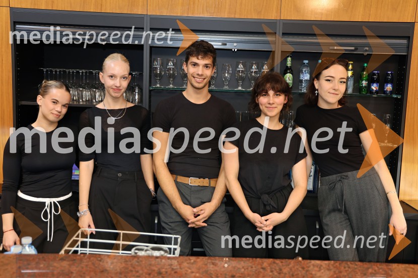 Pokojnik, premiera komedije v MGL Ljubljana