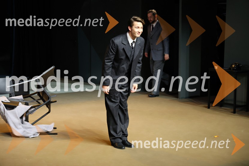  Filip Žunić, igralecPokojnik, premiera komedije v MGL Ljubljana