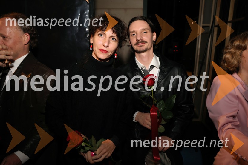  Urša Vidic, scenografinja;  Robert Kladnik, igralecPokojnik, premiera komedije v MGL Ljubljana