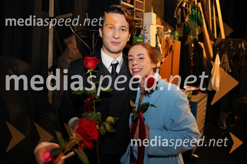  Filip Žunić, igralec;  Nika Manevski, igralkaPokojnik, premiera komedije v MGL Ljubljana