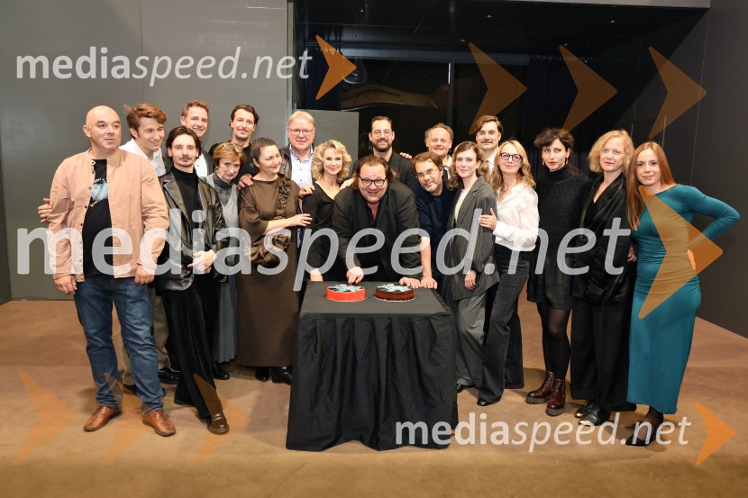 Pokojnik, premiera komedije v MGL Ljubljana