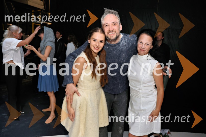  Ema Perić, baletna plesalka;   Miloš Isailović, igralec;  ... Peer Gynt, SNG Maribor, jubilejna uprizoritev