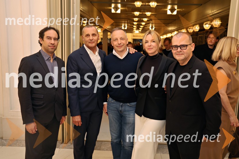  Simon Krečič, umetniški direktor Opere SNG Maribor;  Danilo Rošker, direktor SNG Maribor;  Sergey Sander;  Ekaterina Dementeva, CEO, Celebrity Gala Ciper;  Alan Kavčič, predstavnik za odnose z javnostmi SNG MariborPeer Gynt, SNG Maribor, jubilejna uprizoritev