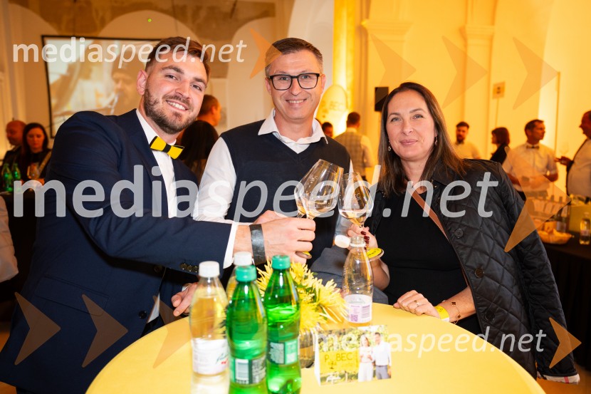  Adam  Valdhuber, Vino Valdhuber; mag. Jernej Kus Ambrož, Psihovital d.o.o.; dr. Maja Kus Ambrož, Psihovital d.o.o.10. Salon štajerskih mladih vin Pubec v Mariboru