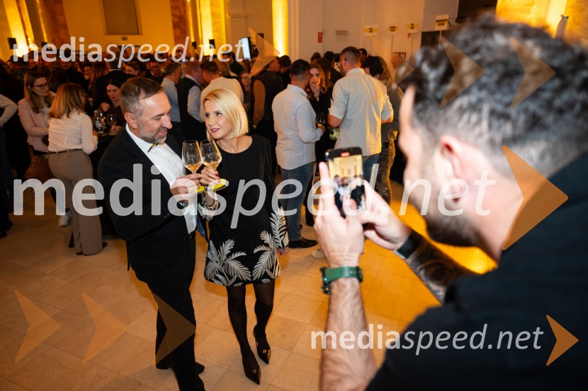 Borut  Cvetko, kreativni direktor, Mediaspeed d.o.o.;  Natalija Cvetko, Mediaspeed d.o.o.10. Salon štajerskih mladih vin Pubec v Mariboru
