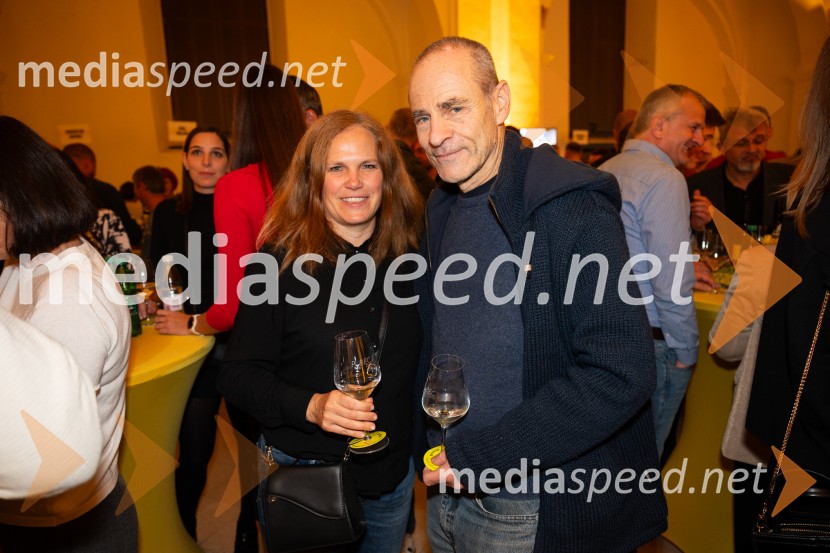  Vera Kocbek, vodja marketinga, Zavarovalnica Grawe;  Andreas Kocbek, CIO, Zavarovalnica Grawe10. Salon štajerskih mladih vin Pubec v Mariboru