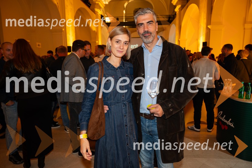  Natalija Greiner, Štajerski avto dom;  Bor Greiner, odgovorni urednik, Radio City10. Salon štajerskih mladih vin Pubec v Mariboru