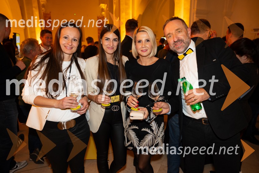  Tatjana Maguša;  Jasmina Štebih;  Natalija Cvetko, Mediaspeed d.o.o.;  Borut  Cvetko, kreativni direktor, Mediaspeed d.o.o.10. Salon štajerskih mladih vin Pubec v Mariboru