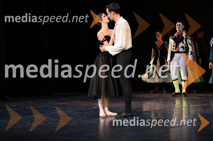 L’Arlésienne in Carmen, dvojna baletna predstava